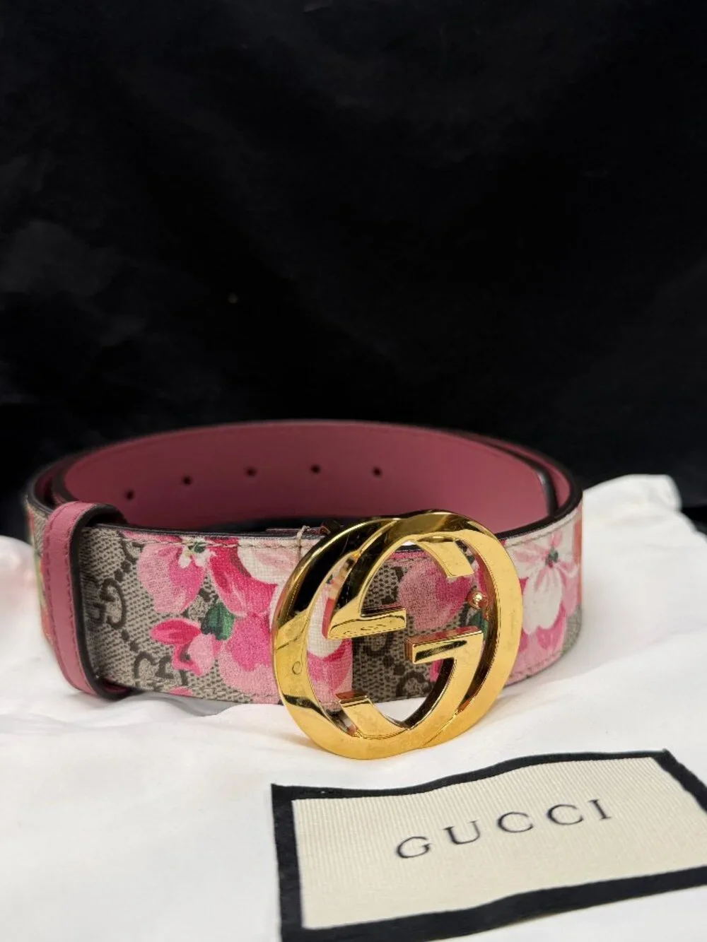 Gucci Women’s GG Gold Tone Buckle Supreme Canvas Blooms Belt Size 75